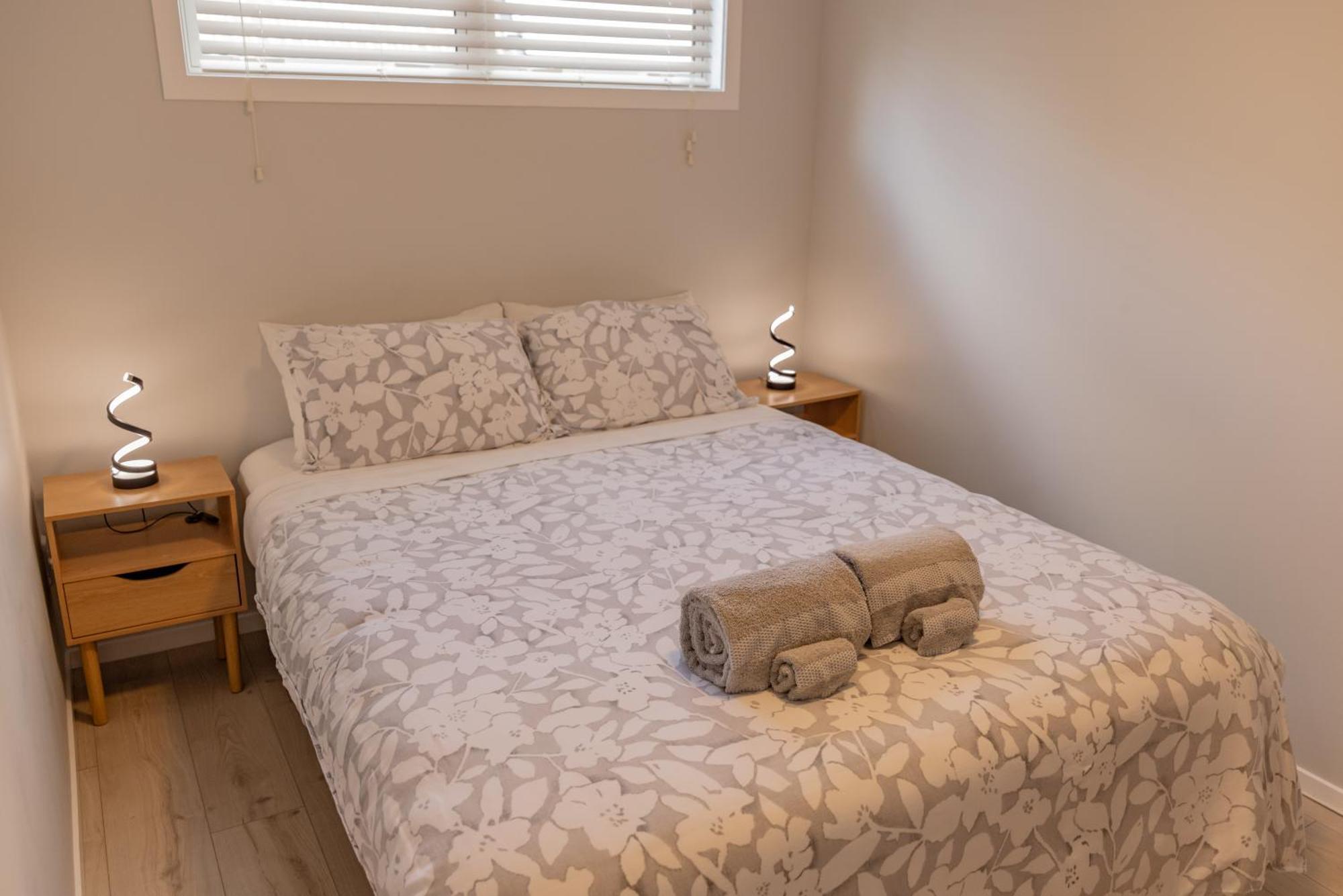 Back Garden Flat With Free On Street Parking And Fiber Wifi - 15 Mins To Ferry, Stadium, Cbd Wellington Exterior foto