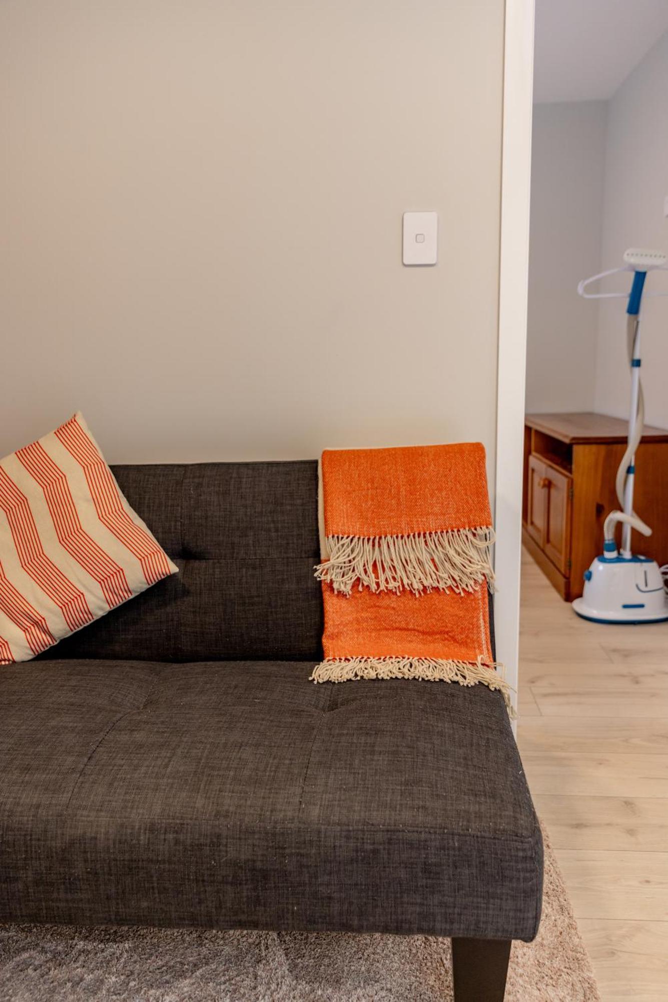 Back Garden Flat With Free On Street Parking And Fiber Wifi - 15 Mins To Ferry, Stadium, Cbd Wellington Exterior foto