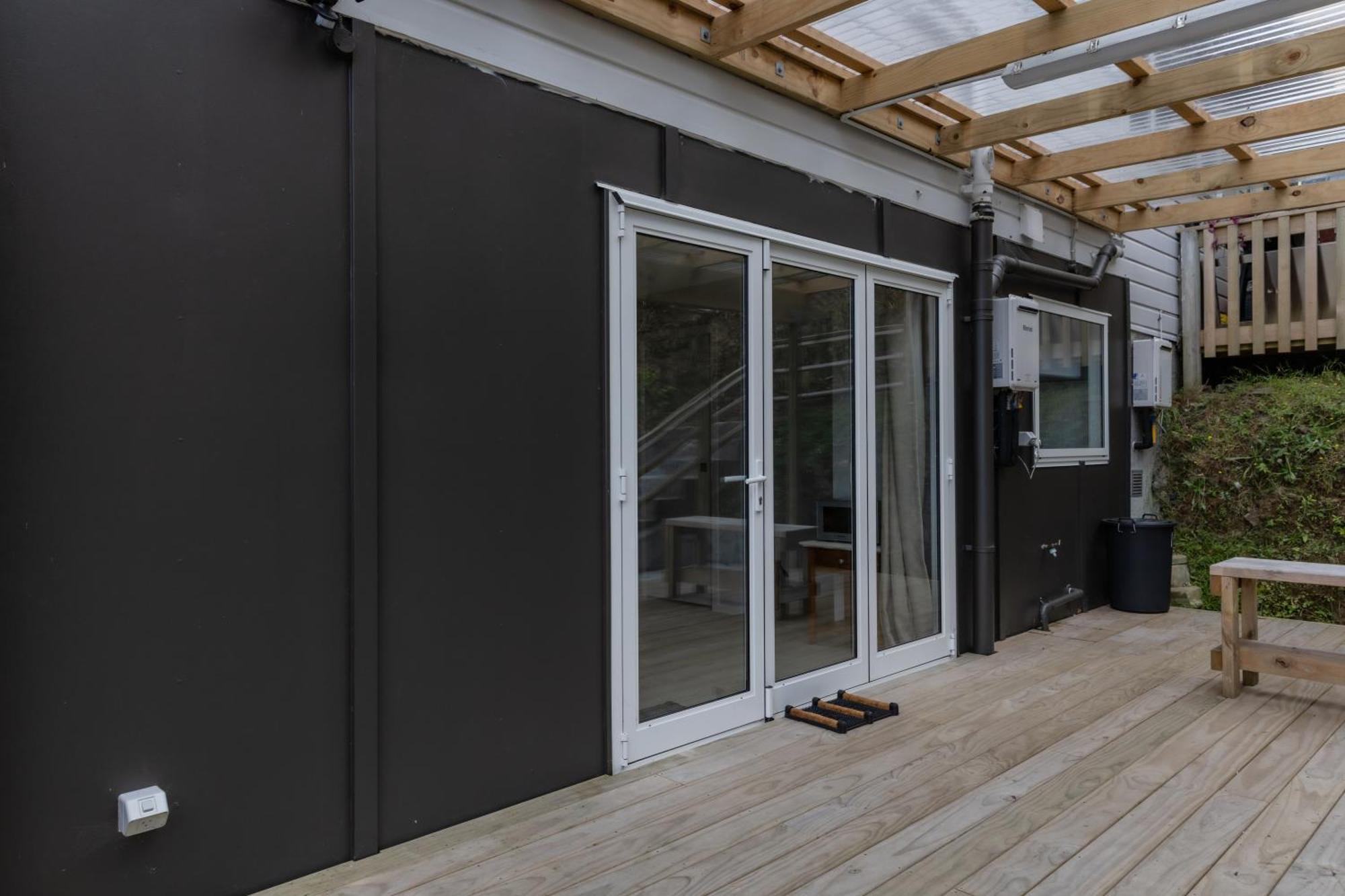 Back Garden Flat With Free On Street Parking And Fiber Wifi - 15 Mins To Ferry, Stadium, Cbd Wellington Exterior foto
